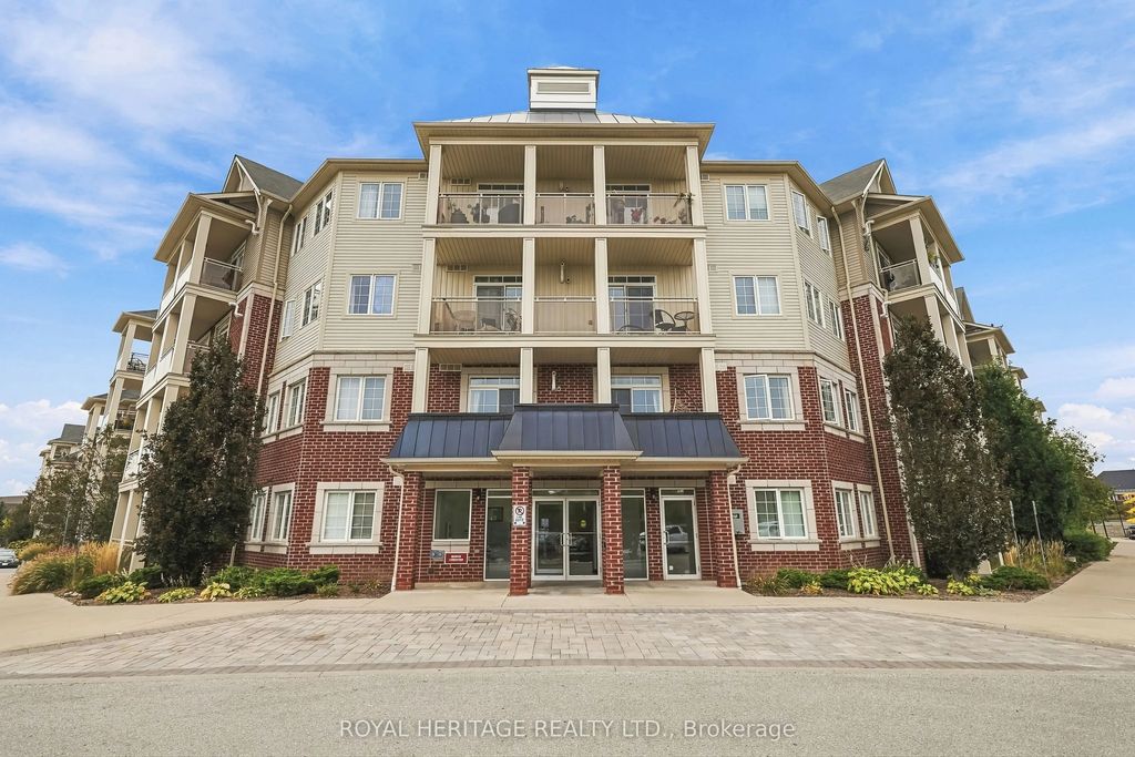 80 Aspen Springs Drive 320, Clarington
