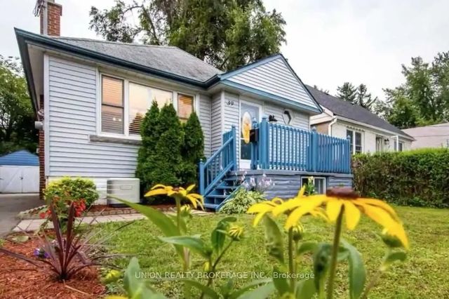 39 Gower Street Bsmt, Toronto E03