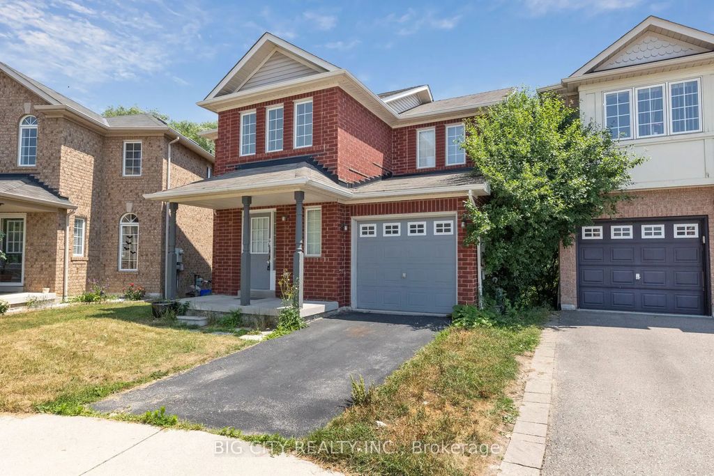 23 Angier Crescent Upper, Ajax