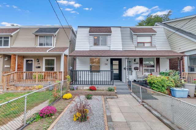 26 Queensdale Avenue, Toronto E03