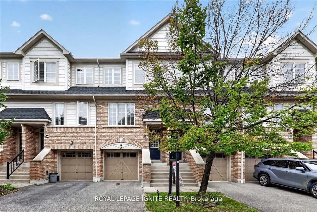 72 Oakins Lane, Ajax