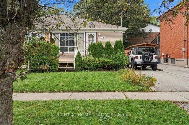 70 Painted Post Drive, Toronto E09