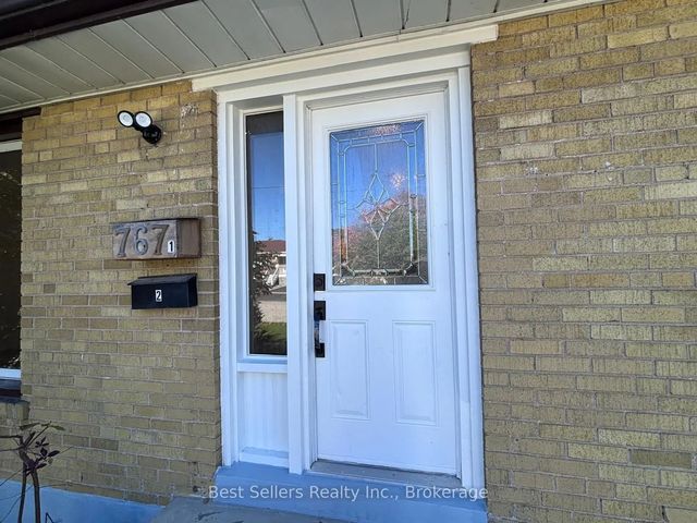 767 Gaspe Avenue Main, Oshawa