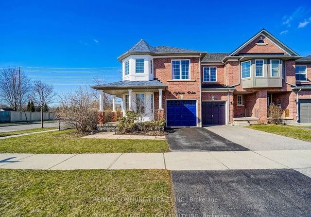 2 Oglevie Drive, Whitby