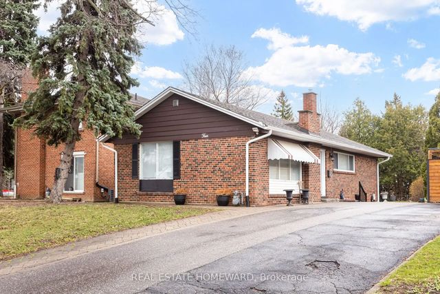 4 Moorecroft Crescent, Toronto E04