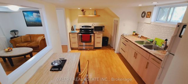 48 Dunkirk Road, Toronto E03