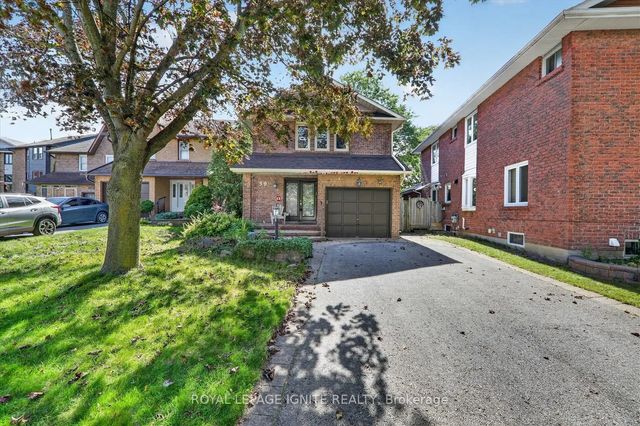 39 Longfellow Court, Whitby