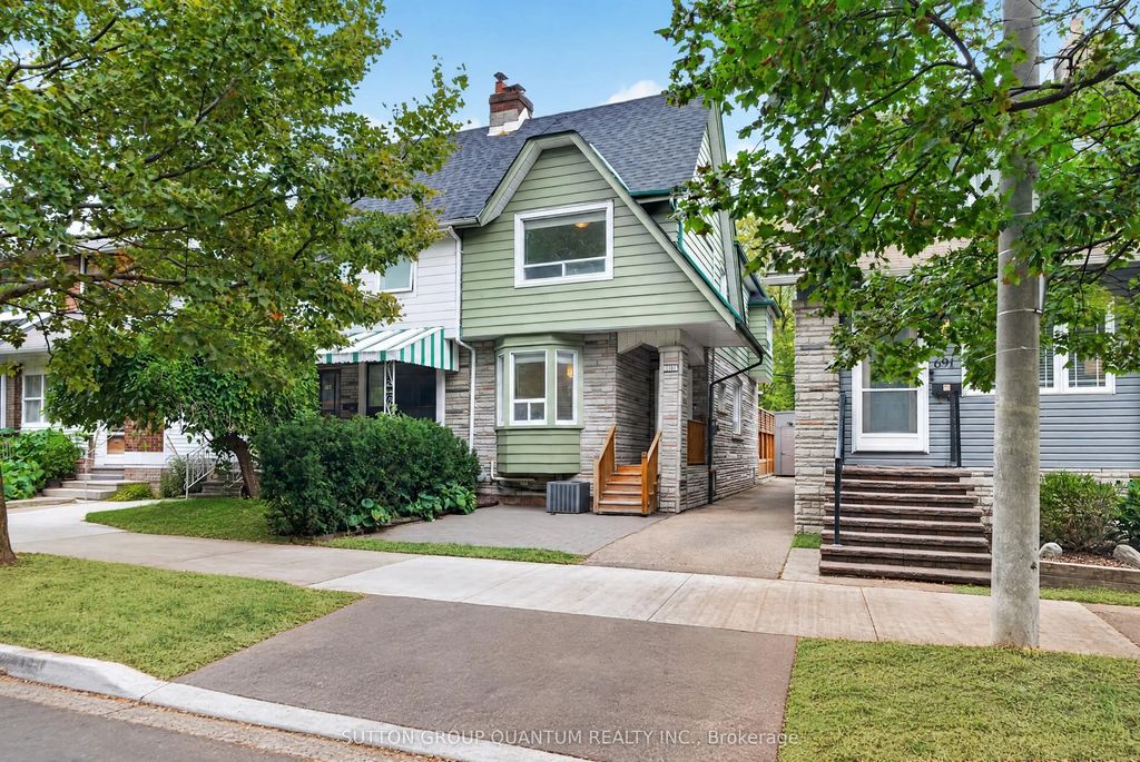 693 Greenwood Avenue, Toronto E03