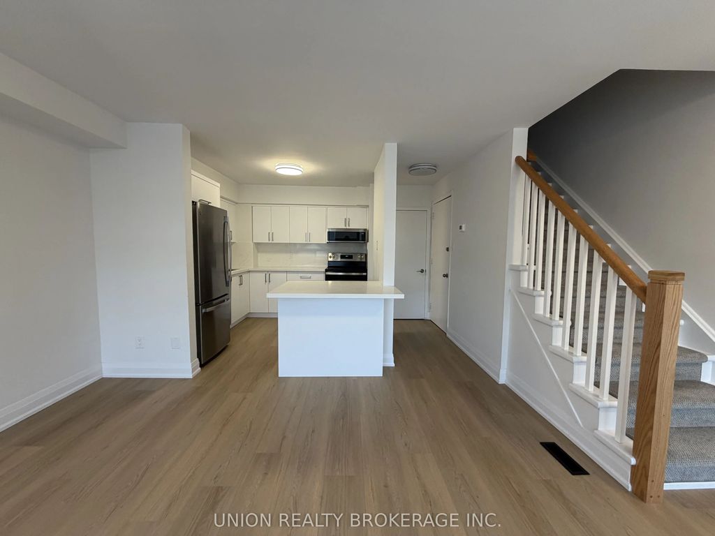 930a Pape Avenue Unit 1, Toronto E03