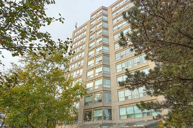 712 Rossland Road E 213, Whitby