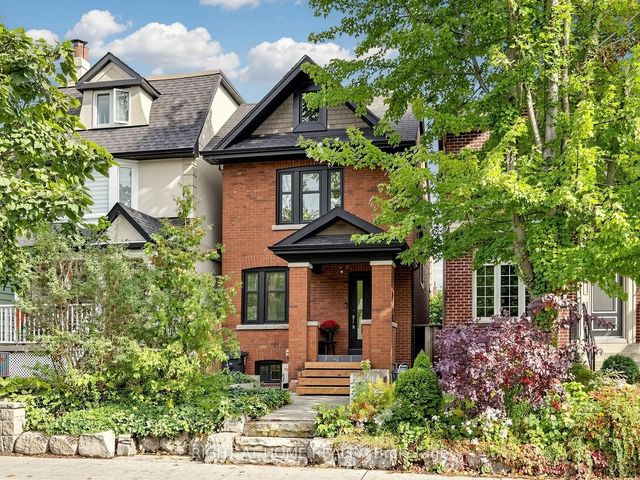 813 Carlaw Avenue, Toronto E03