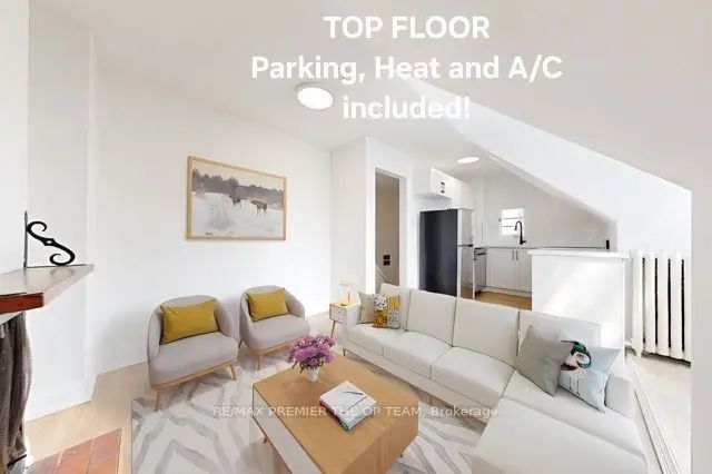11 Columbine Avenue 4, Toronto E02