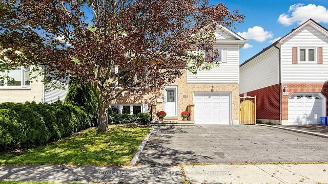 816 Beatrice Street E, Oshawa