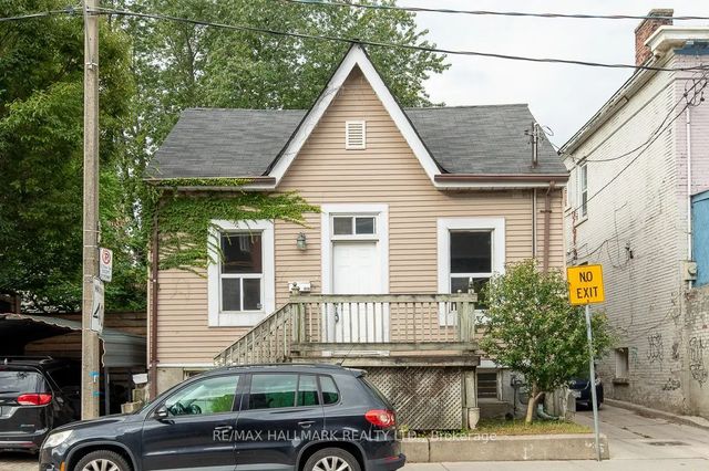 478 Logan Avenue, Toronto E01