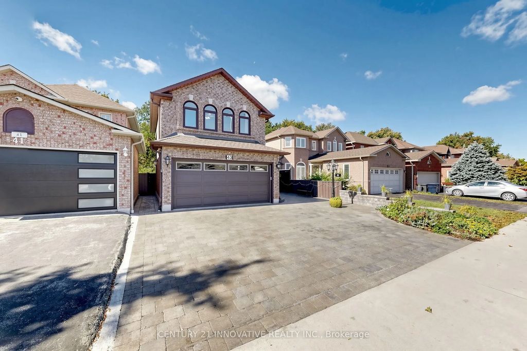 43 Bonnydon Crescent, Toronto E11