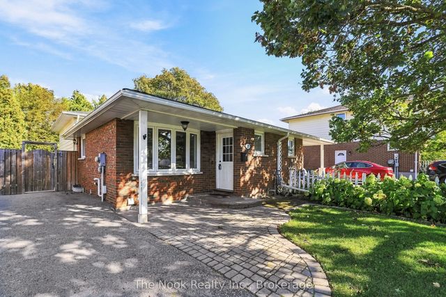 293 Brighton Court, Oshawa