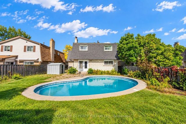 705 Edgewood Road, Pickering