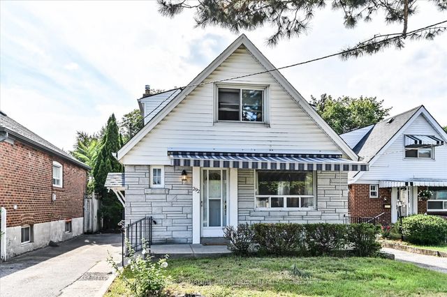 292 Glebemount Avenue, Toronto E03