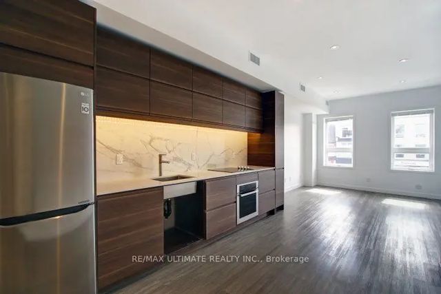 492 Danforth Avenue 2, Toronto E03
