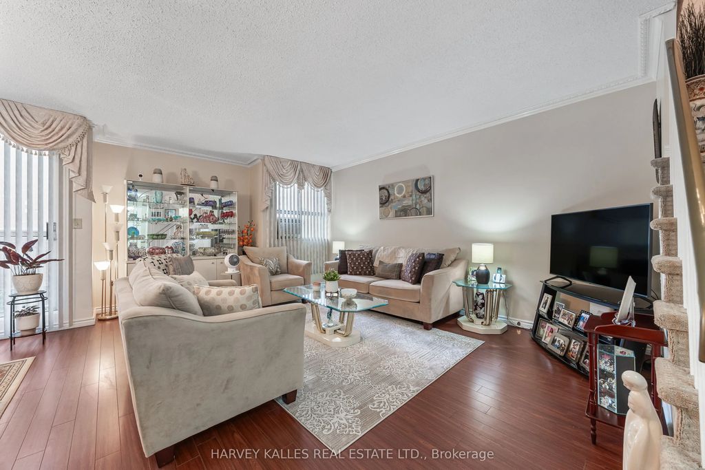 10 Crescent Town Road 301, Toronto E03