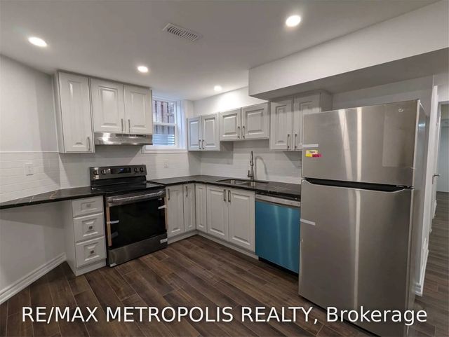 119 Tom Edwards Drive Bsmt, Whitby