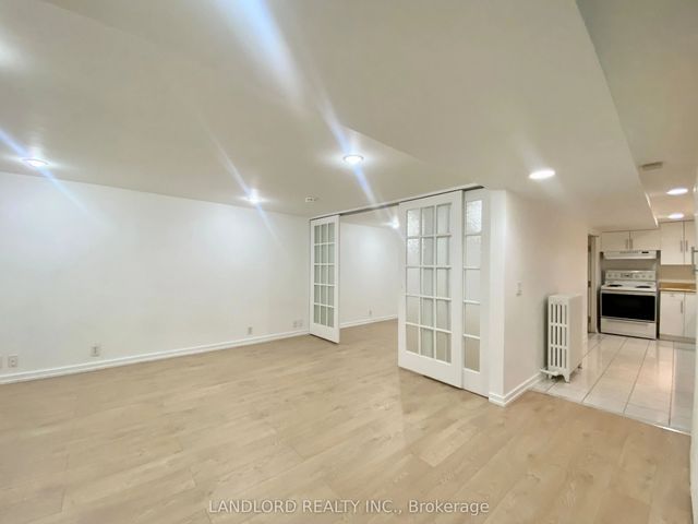 114 Bellefair Avenue Bsmt, Toronto E02