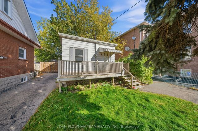 372 Pine Avenue, Oshawa