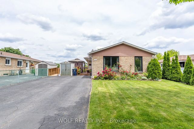 114 John Tabor Trail, Toronto E11
