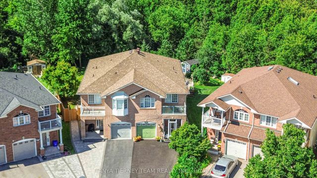 228 Shadow Place, Pickering
