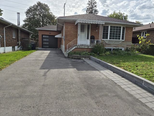 95 Jarwick Drive Main, Toronto E09