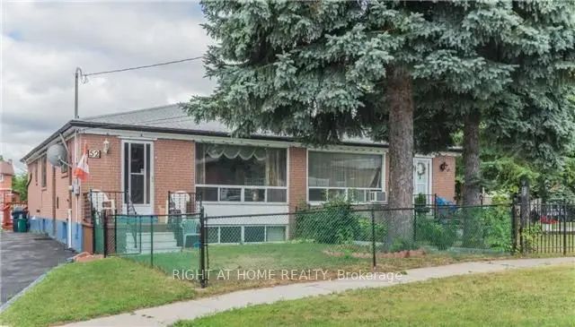 52 Bakerton Drive, Toronto E09