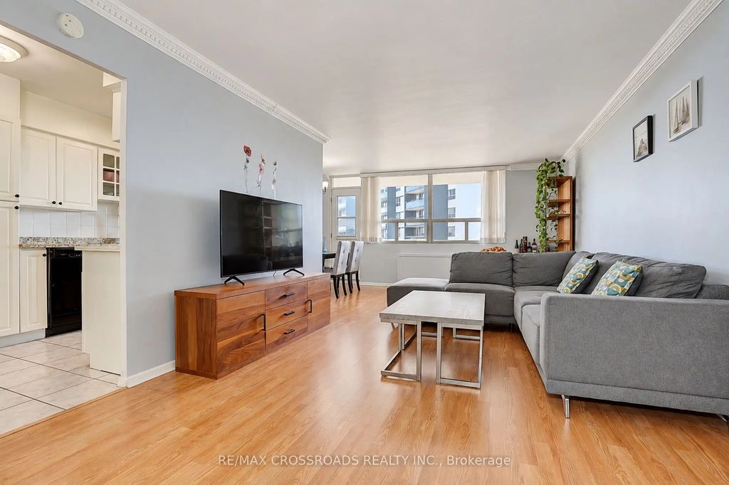 3420 Eglinton Avenue E 301, Toronto E08