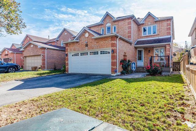 13 Shale Drive, Ajax