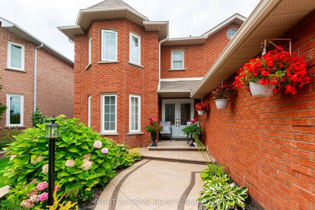 43 Greenbush Place Basement, Whitby