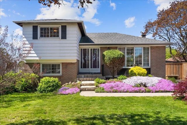 820 Bem Avenue, Pickering