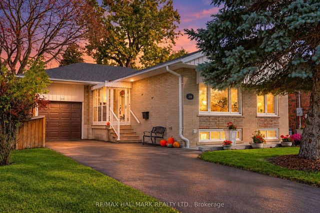 20 Wishing Well Drive, Toronto E05