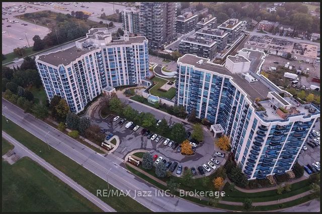 360 Watson Street W 105, Whitby