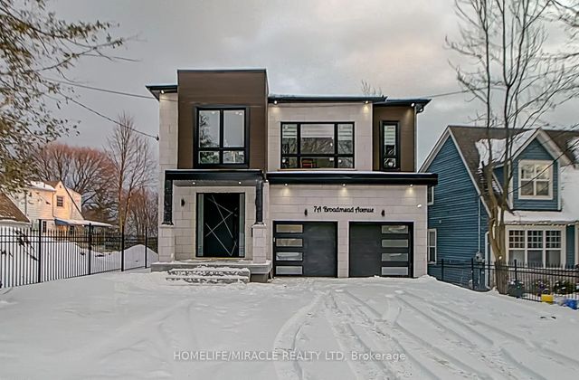 7a Broadmead Avenue, Toronto E08
