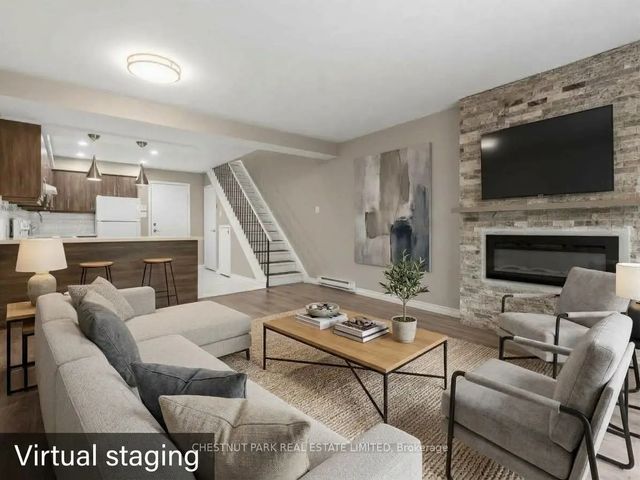 880 Broadview Avenue 2, Toronto E03