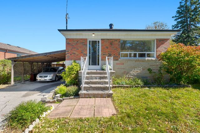 3 Armada Court, Toronto E09