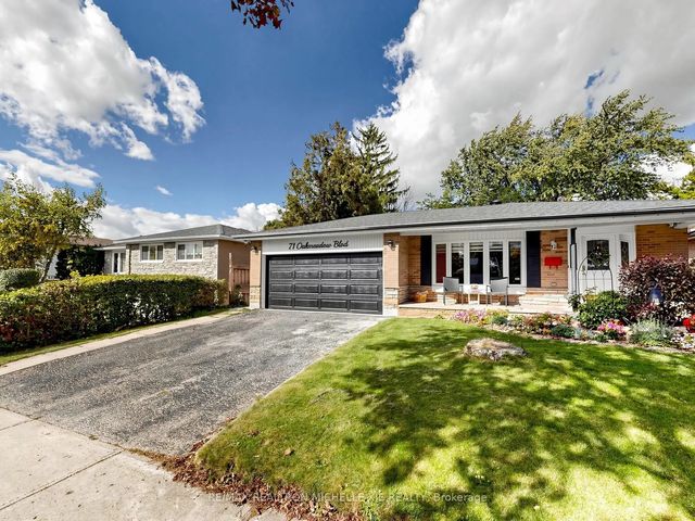 71 Oakmeadow Boulevard, Toronto E09