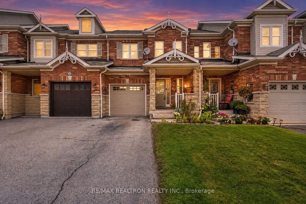 95 Beer Crescent, Ajax
