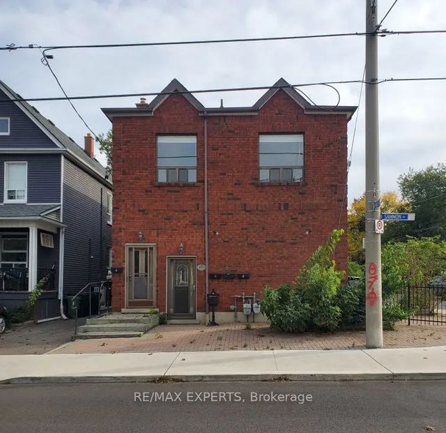 287 Sammon Avenue Unit D, Toronto E03