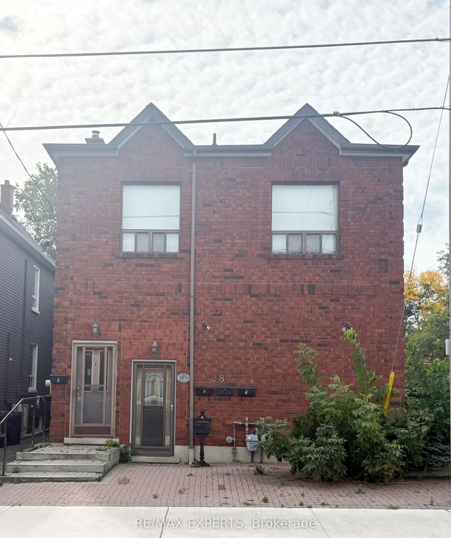 287 Sammon Avenue Unit D, Toronto E03