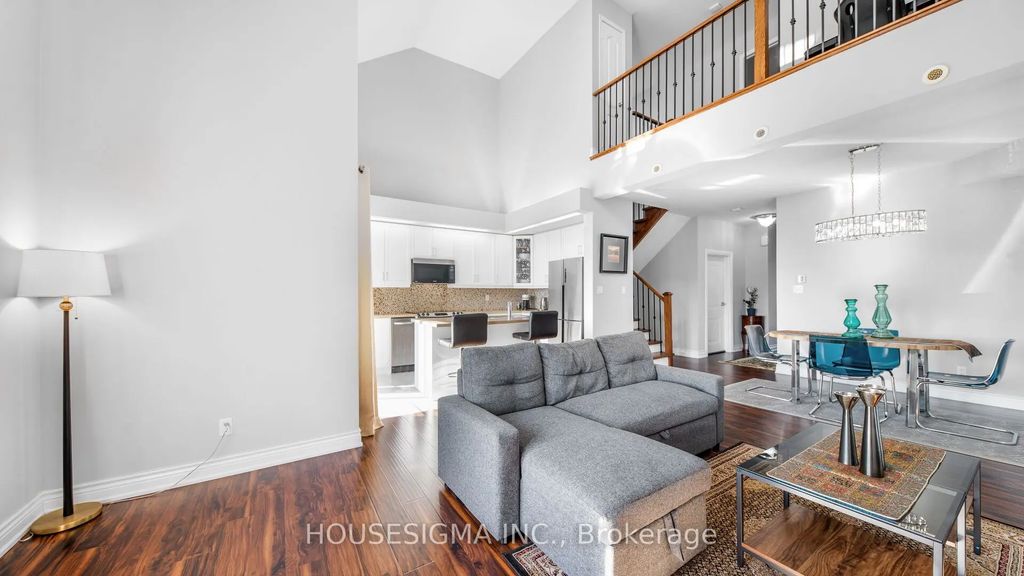 18 Lovegrove Lane, Ajax