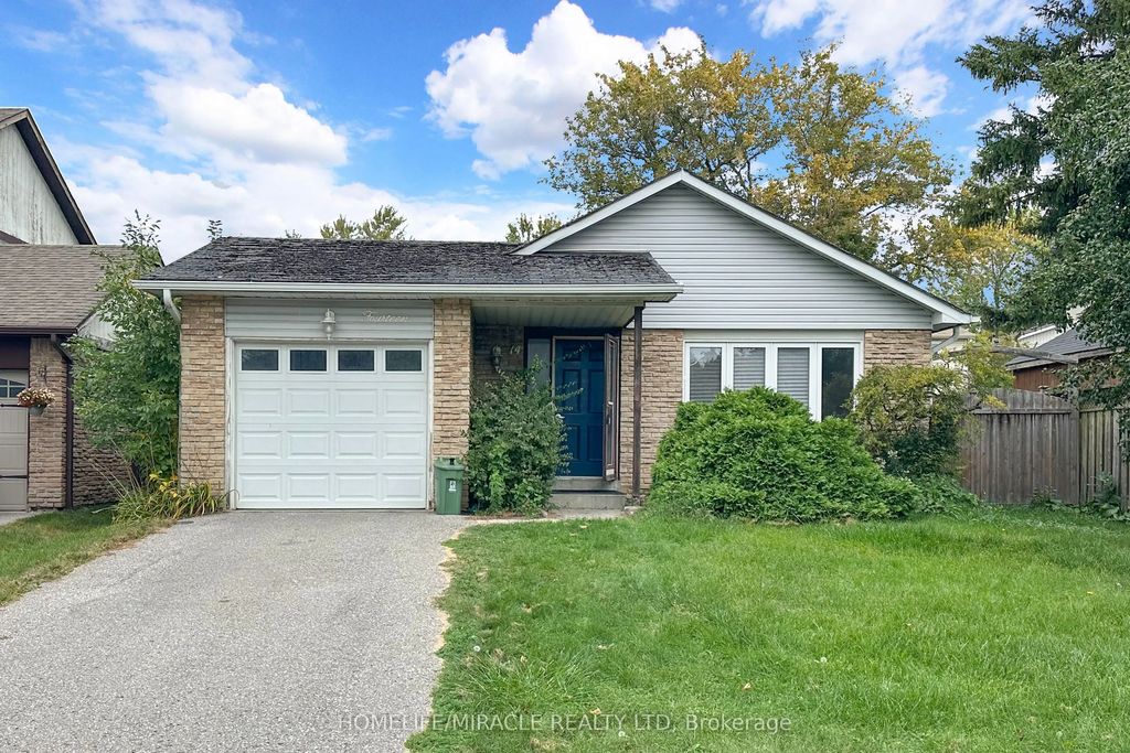 14 Pilkington Crescent, Whitby