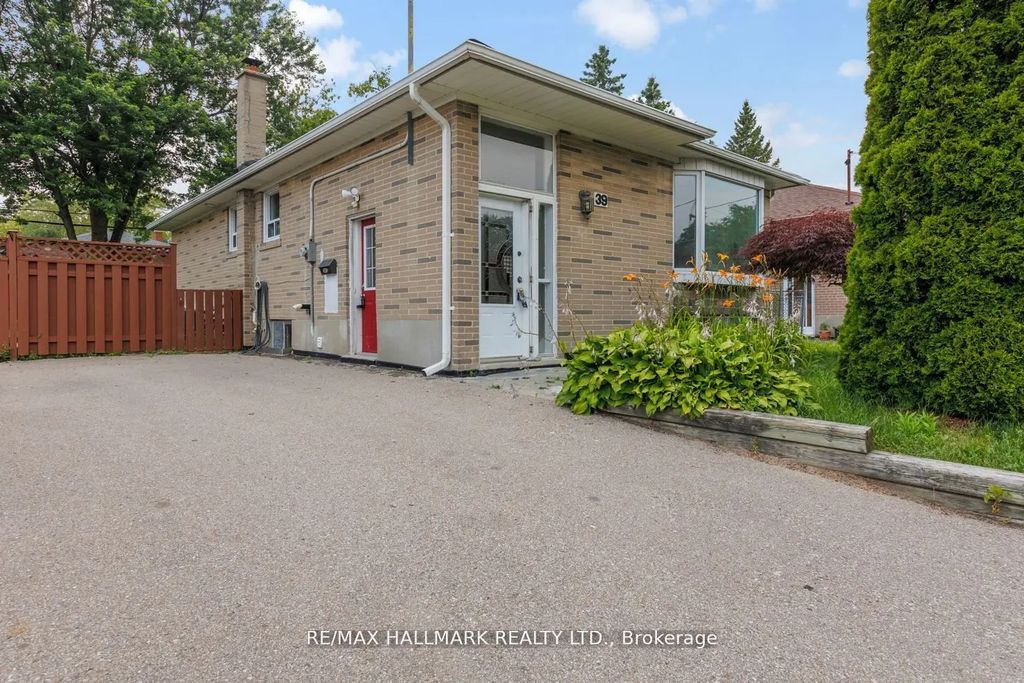 39 Stansbury Crescent Upper, Toronto E08