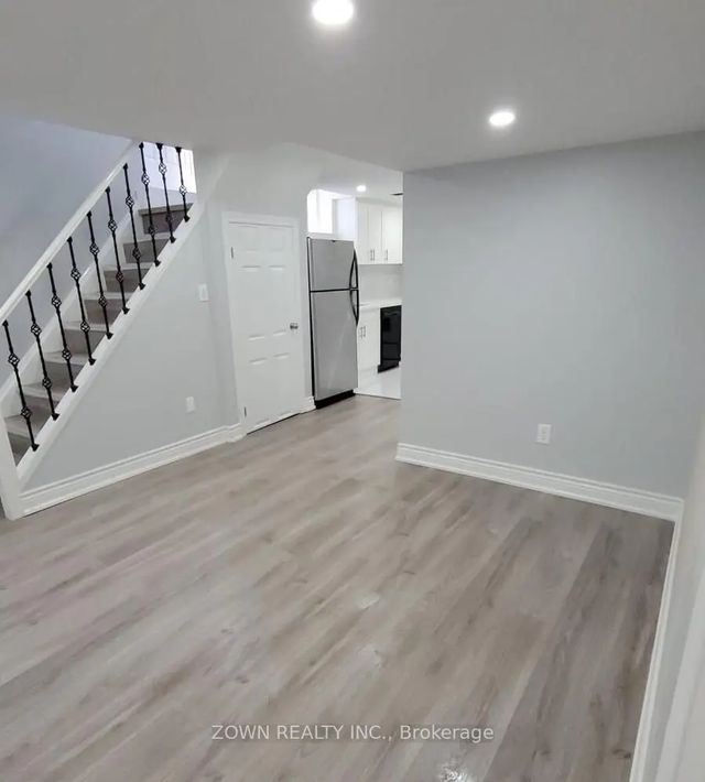 1668 Portland Court, Pickering