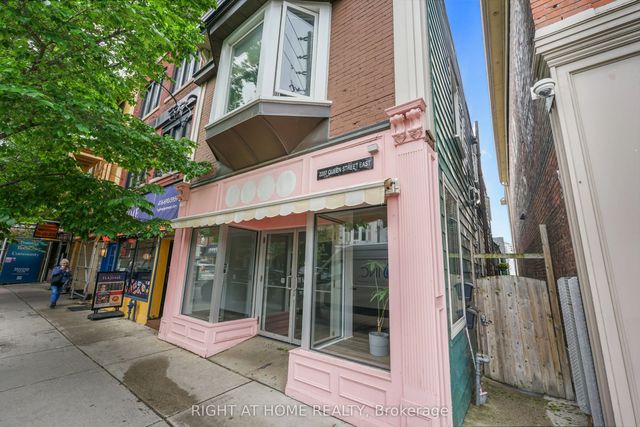2207 Queen Street E 2, Toronto E02