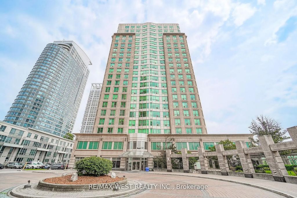 8 Lee Centre Drive Ph103, Toronto E09